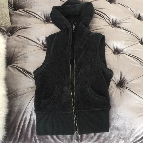 Fuzz Sweater - Picture 7 of 7